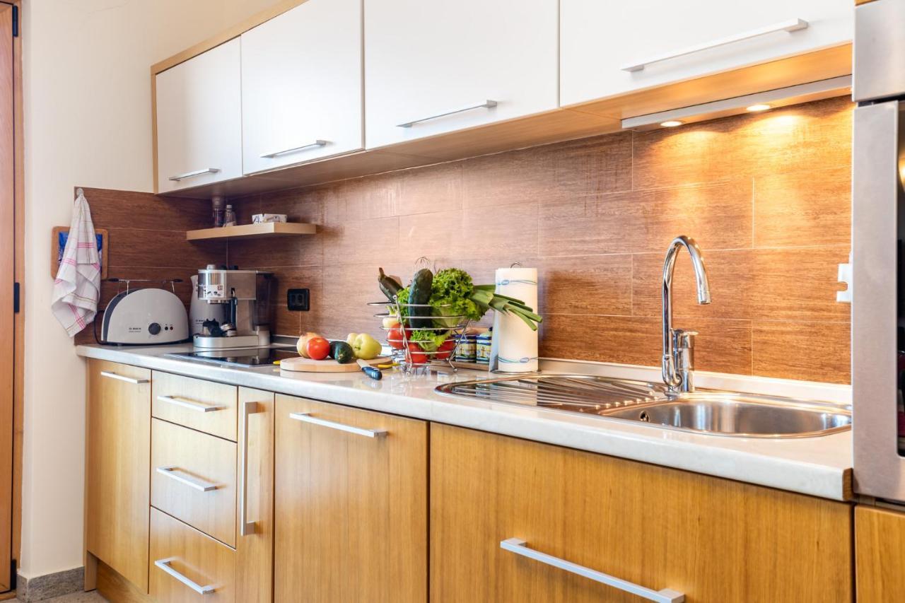 Lux Apartmani Opatija Buitenkant foto
