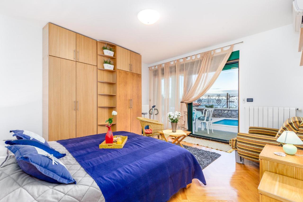 Lux Apartmani Opatija Buitenkant foto