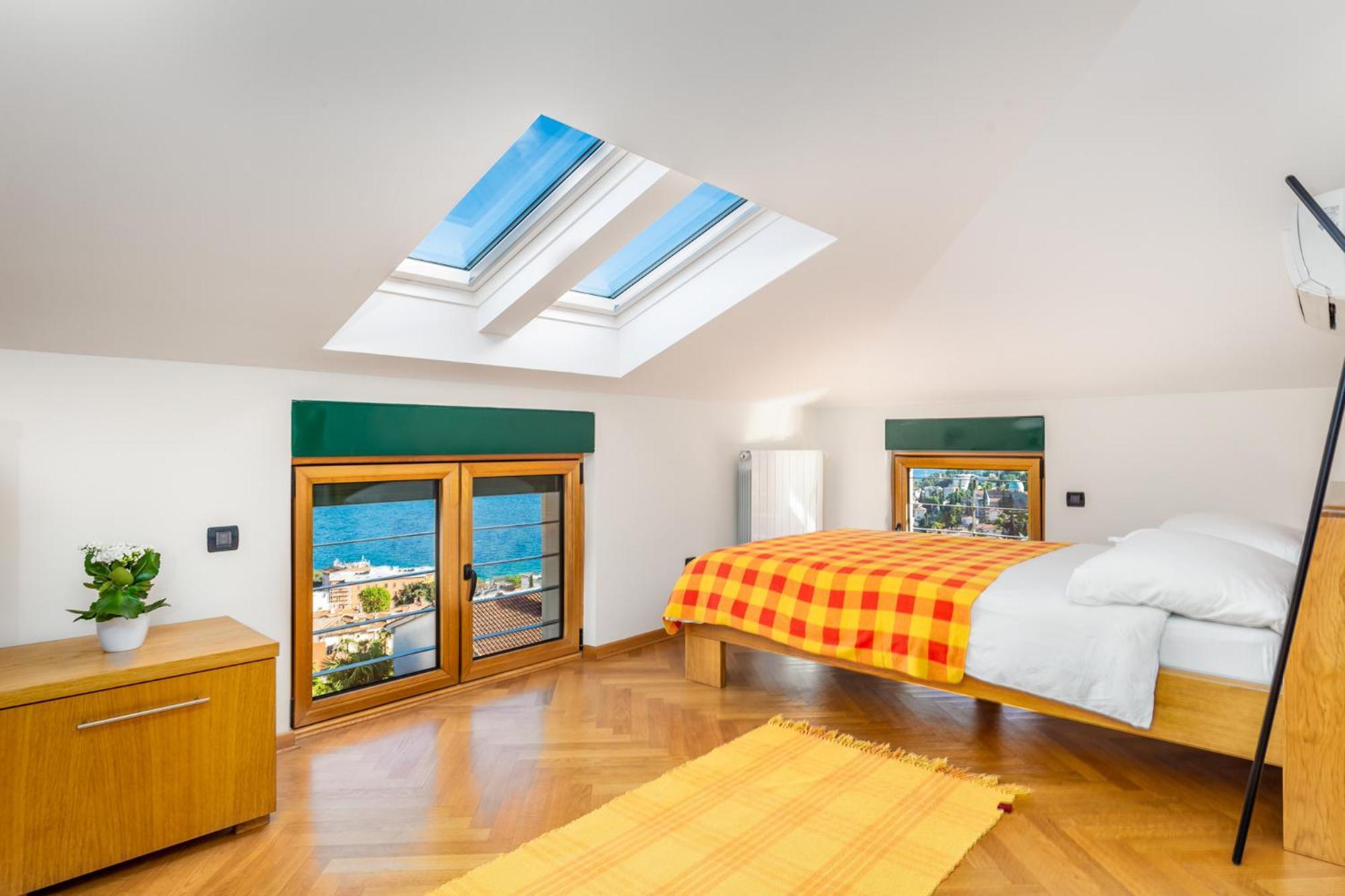 Lux Apartmani Opatija Buitenkant foto
